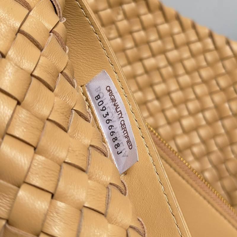 Bottega Veneta Medium Intreccio Leather Bag Tote