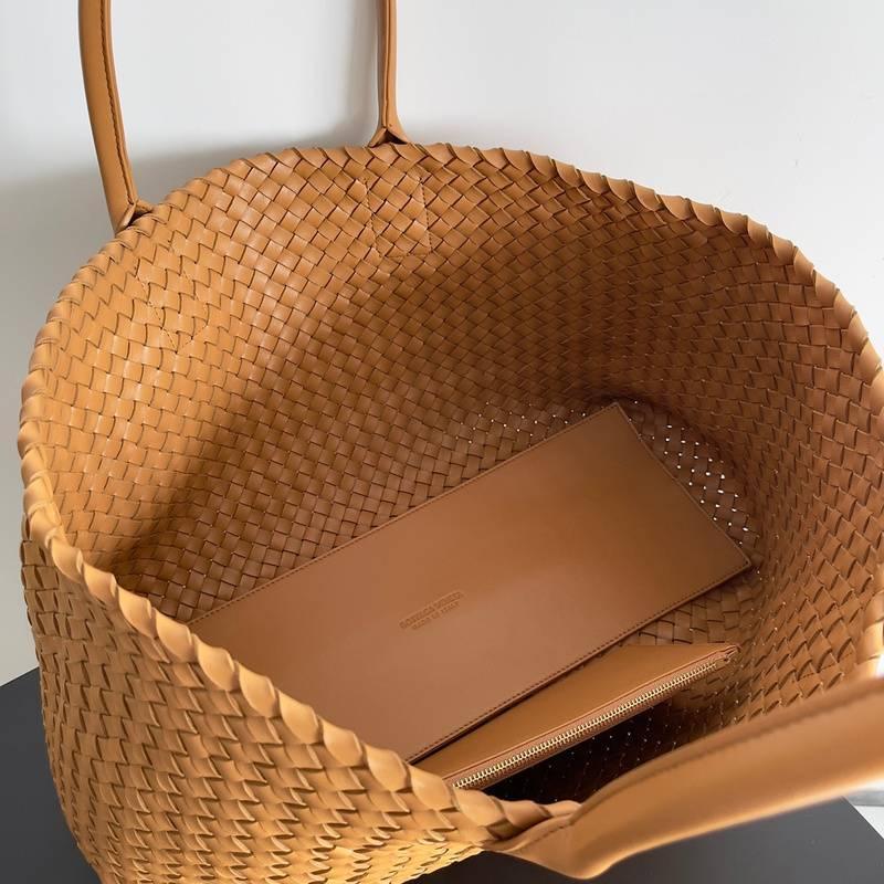 Bottega Veneta Medium Intreccio Leather Bag Tote