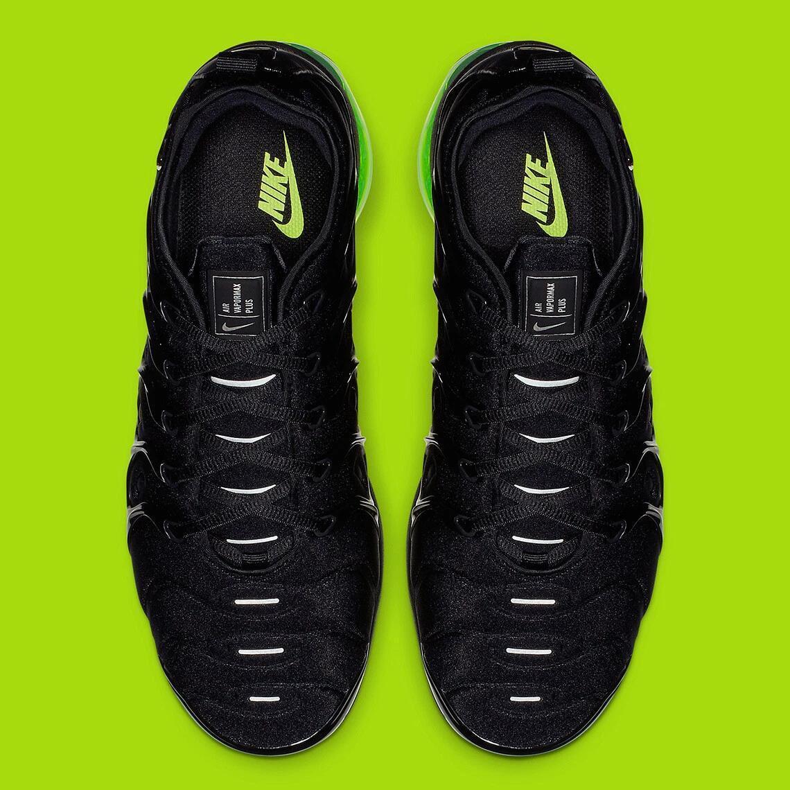 Nike Air VaporMax Plus 'Black Volt Sole'