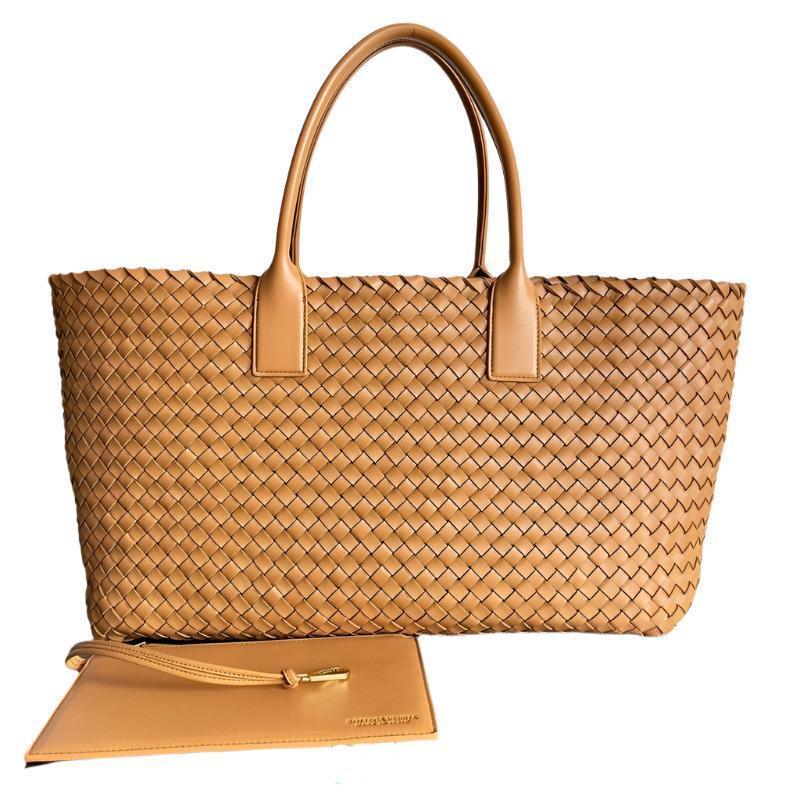 Bottega Veneta Medium Intreccio Leather Bag Tote
