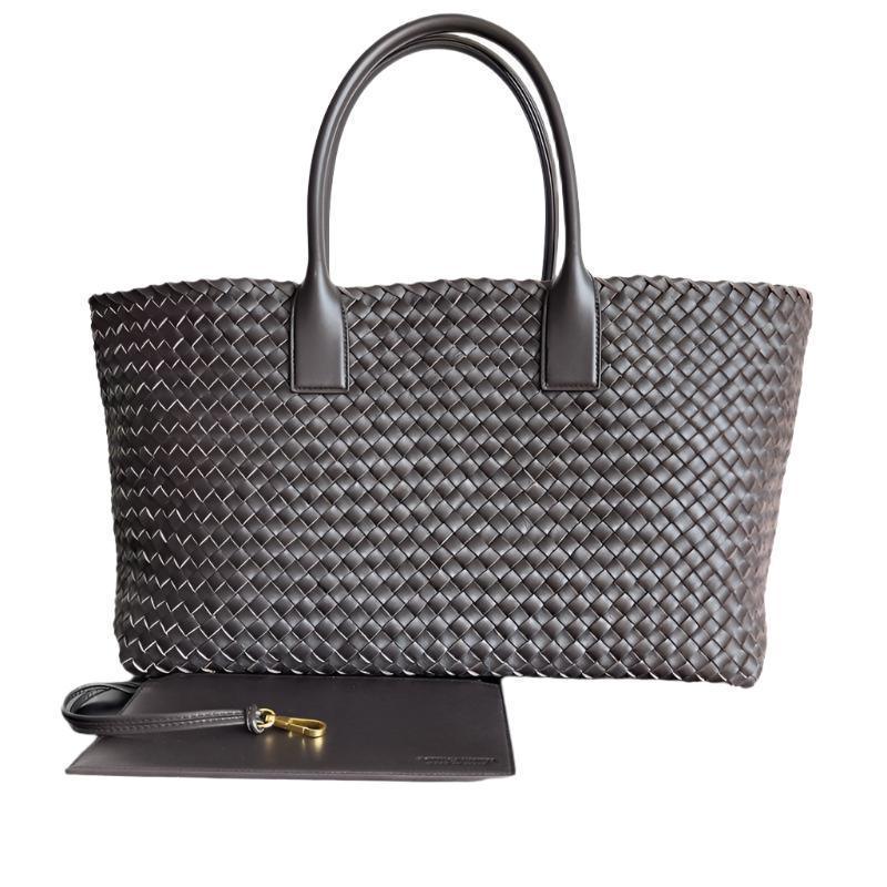 Bottega Veneta Medium Intreccio Leather Bag Tote